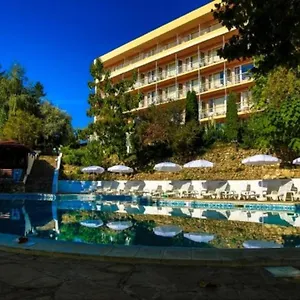 Hotel Vezhen - Free Parking